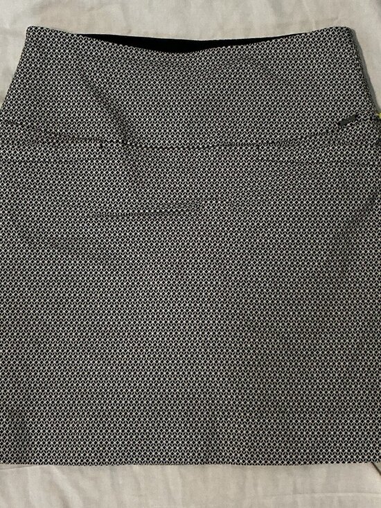 S.C. & Co. Pants - SC&CO/Skort/Womens S/Black White Geometric Athletic Pockets Stretch Casual Chic